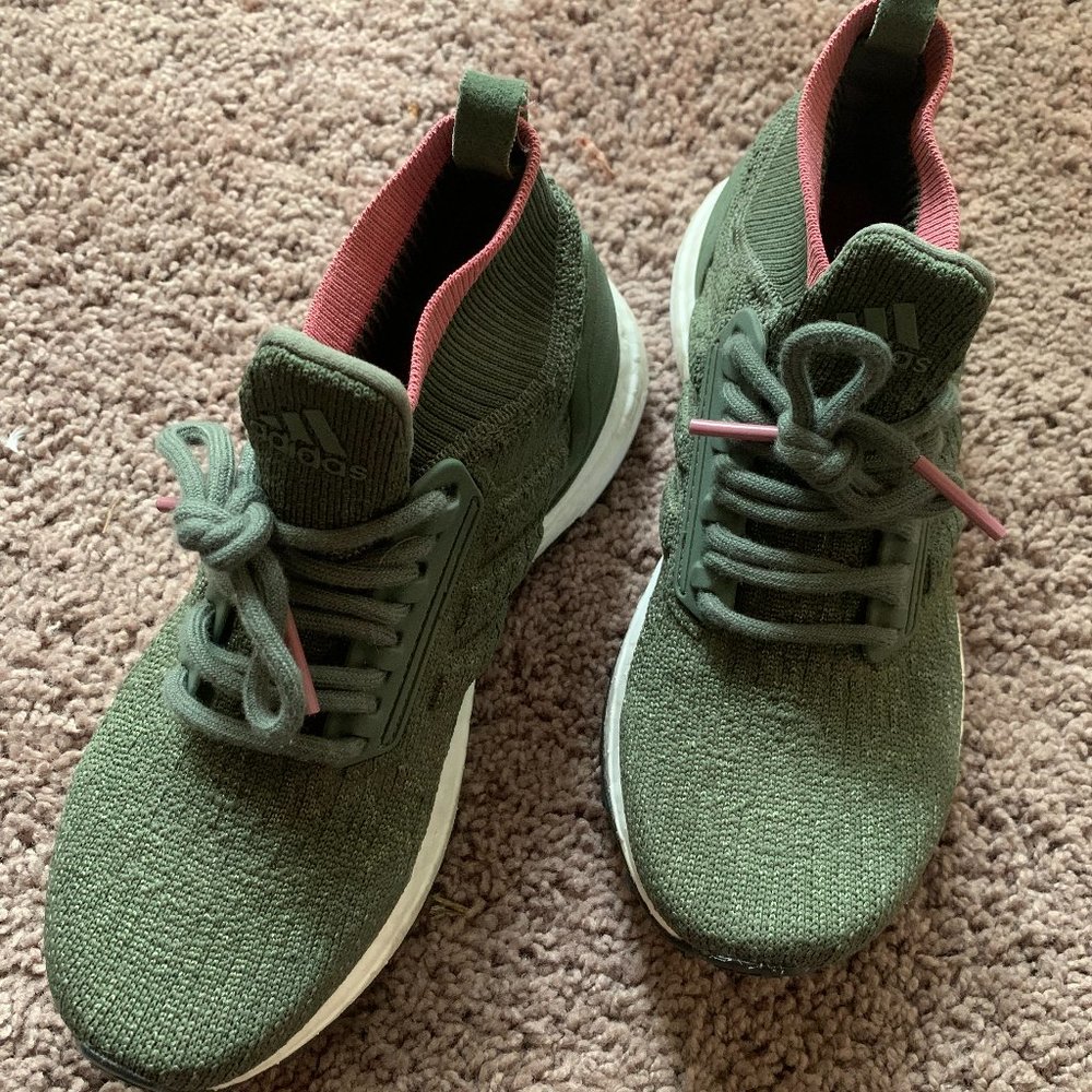 Adidas Ultraboost All Terrain Women's 5 (Youth 4)